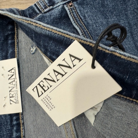 Zenana Dark Wash Jeans 2X 38 petite - Picture 5 of 7